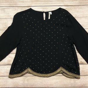 Miami scallop hem top